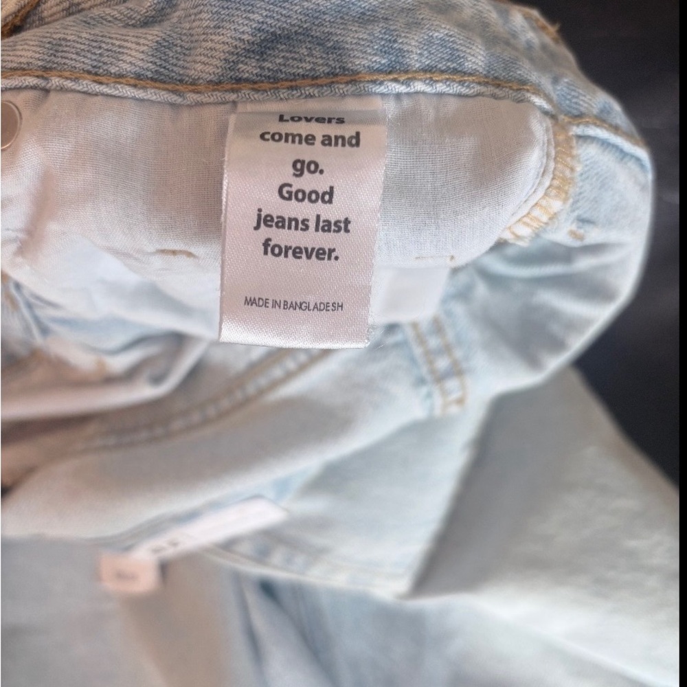 PacSun 90’s Boyfriend Jeans Size 28 Light Wash Distressed Raw Hem NWT - Picture 11 of 12